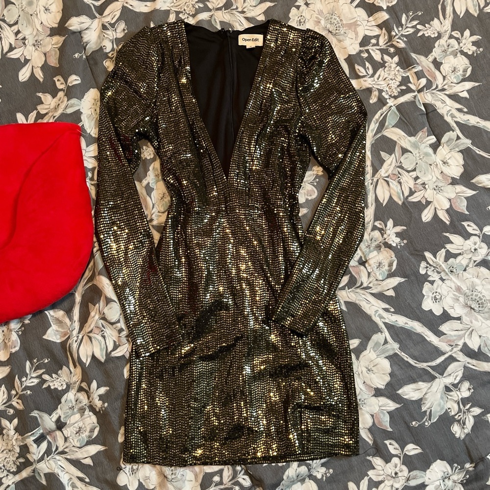 SOLD Open Edit long sleeve sequins mini dress. Size: XS